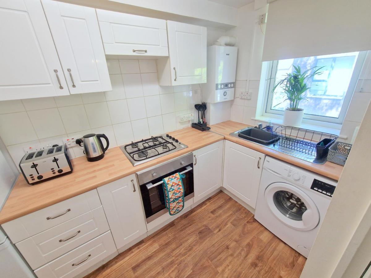 Flat In Battersea, 5 Minutes From Clapham Junction Station Apartment Лондон Екстериор снимка