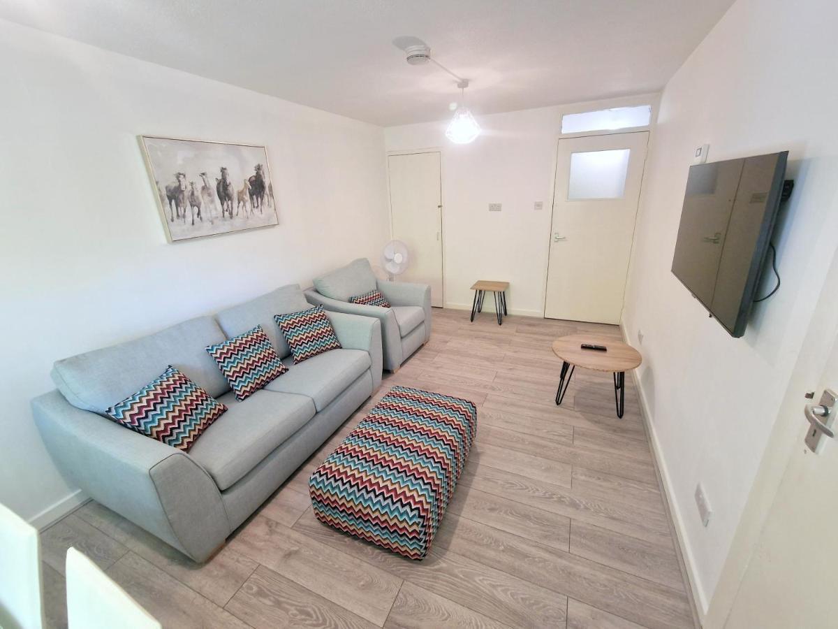 Flat In Battersea, 5 Minutes From Clapham Junction Station Apartment Лондон Екстериор снимка